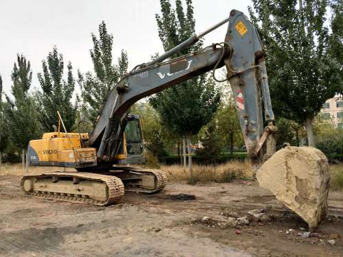 内蒙古出售转让二手12000小时2004年沃尔沃EC210B挖掘机