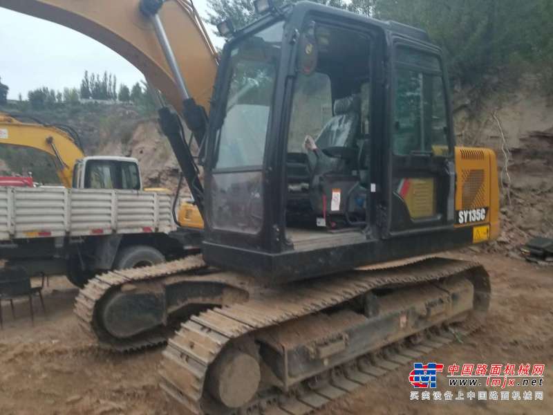内蒙古出售转让二手1500小时2016年三一重工SY135C挖掘机