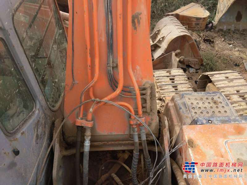 内蒙古出售转让二手12000小时2006年日立ZX240LC挖掘机