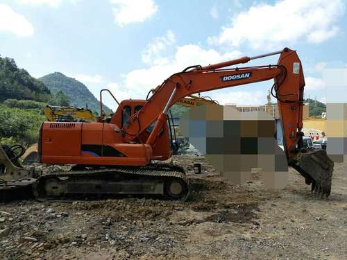 贵州出售转让二手6800小时2009年斗山DH150LC挖掘机