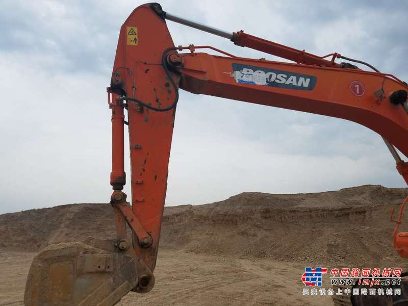 陕西出售转让二手7000小时2012年斗山DH300LC挖掘机