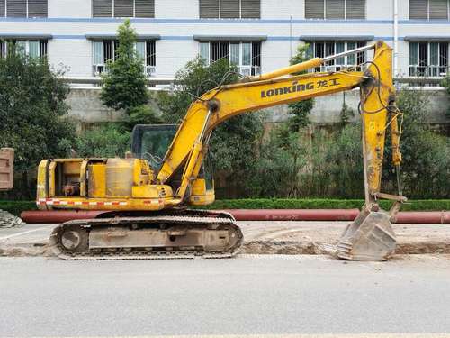 贵州出售转让二手8188小时2011年龙工LG6150挖掘机