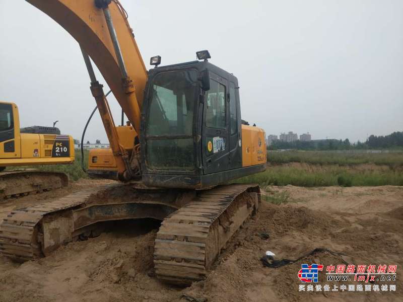 河南出售转让二手8692小时2012年现代R225LC挖掘机