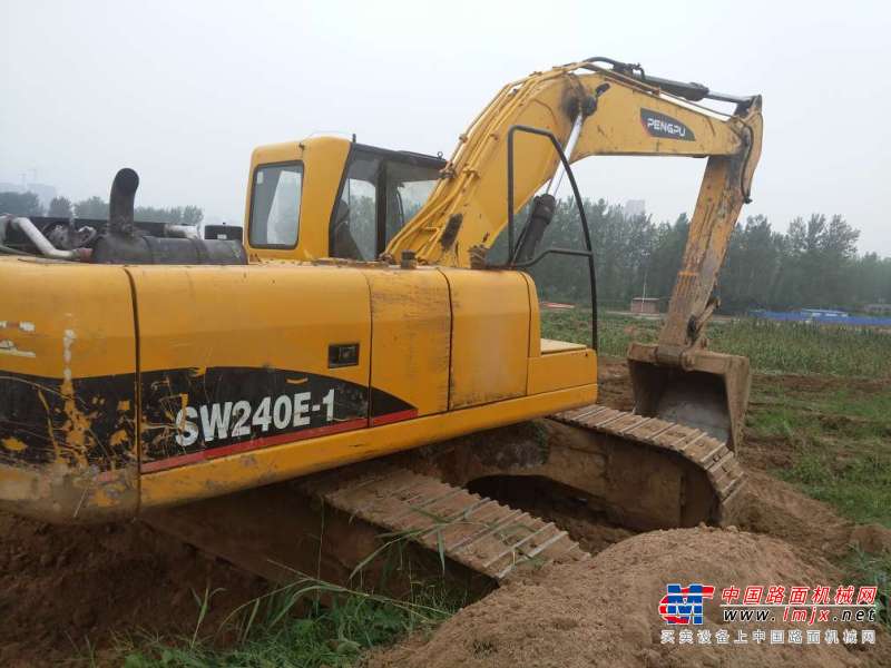 河南出售转让二手4839小时2011年彭浦SW240E挖掘机