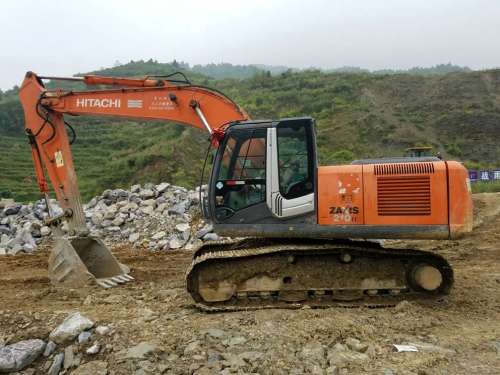 贵州出售转让二手3200小时2013年日立ZX210H挖掘机