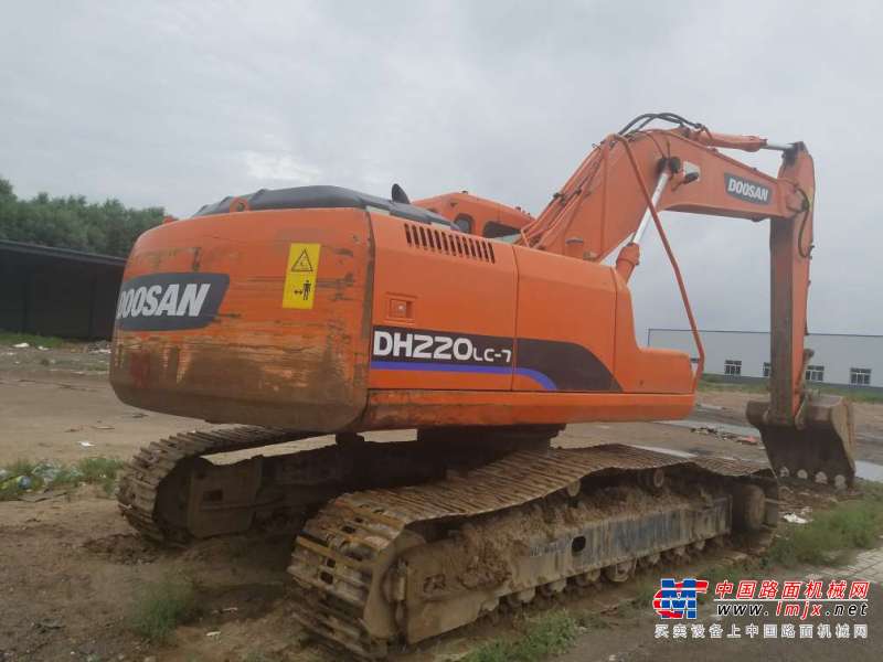 宁夏出售转让二手9000小时2010年斗山DH220挖掘机
