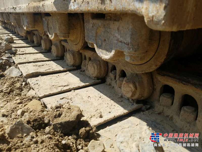 贵州出售转让二手4987小时2009年现代R215挖掘机