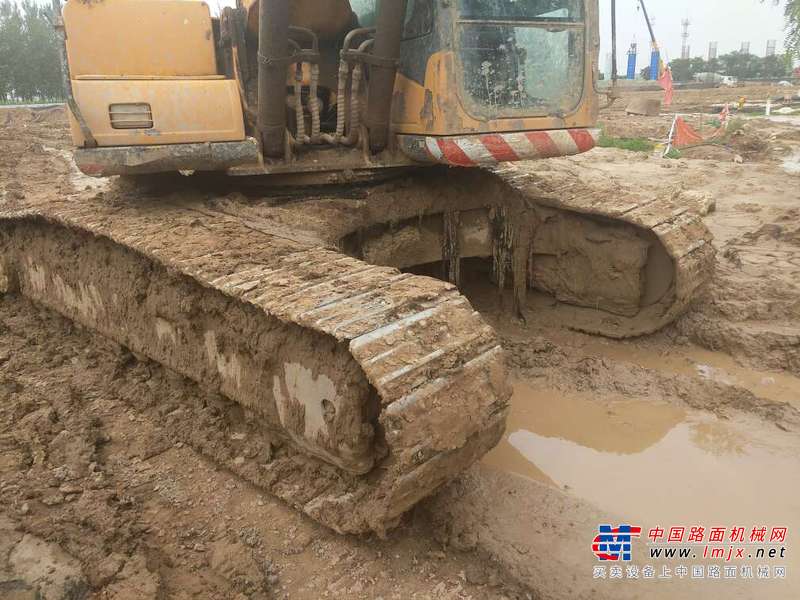 河南出售转让二手7983小时2010年三一重工SY215C挖掘机