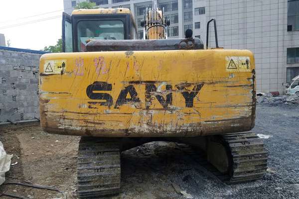 贵州出售转让二手8000小时2009年三一重工SY135C挖掘机