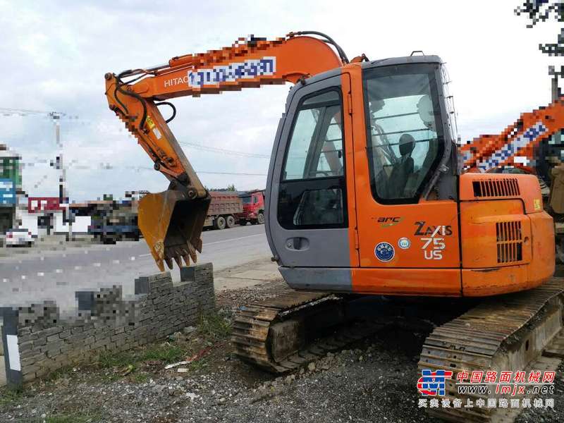 河北出售转让二手9000小时2003年日立ZX75US挖掘机