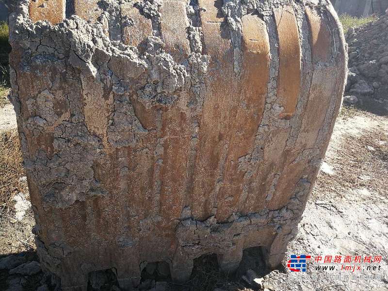 吉林出售转让二手11000小时2010年小松PC220挖掘机