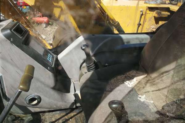 吉林出售转让二手8000小时2011年厦工XG822LC挖掘机