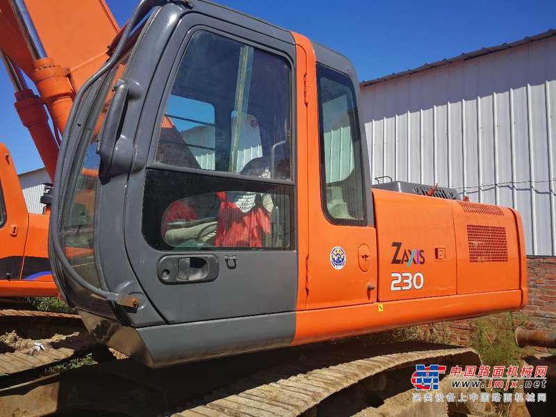 吉林出售转让二手15000小时2006年日立ZX230挖掘机