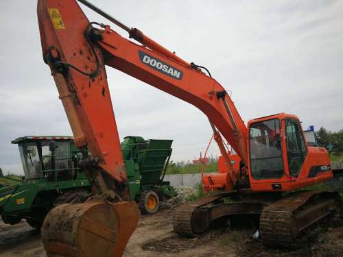 吉林出售转让二手10000小时2010年斗山DH225LC挖掘机