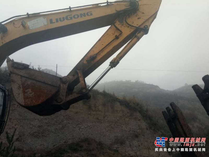 山西出售转让二手7500小时2012年柳工923D挖掘机