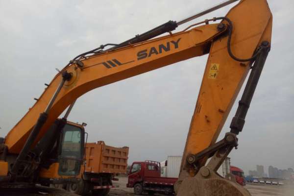 陕西出售转让二手6200小时2010年三一重工SY235C挖掘机