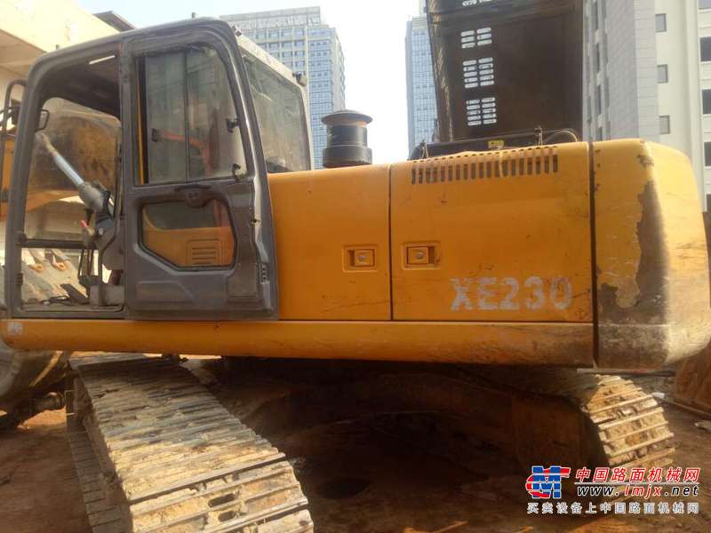 江西出售转让二手6200小时2012年徐工XE215挖掘机