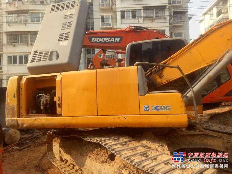 江西出售转让二手6200小时2012年徐工XE215挖掘机