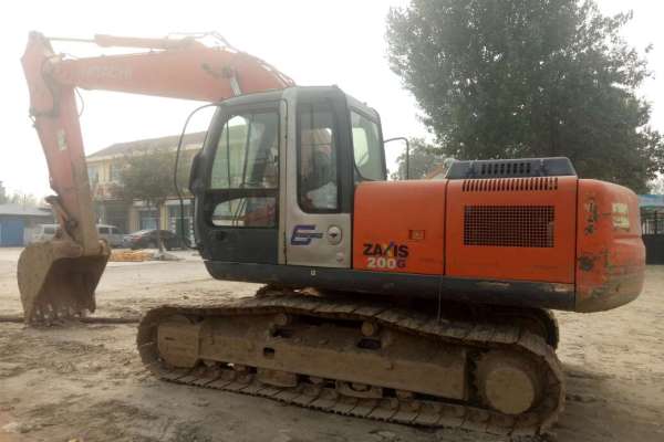 山东出售转让二手9900小时2011年日立ZX200挖掘机