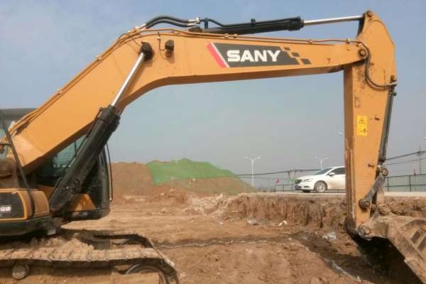 山东出售转让二手2000小时2016年三一重工SY215C挖掘机