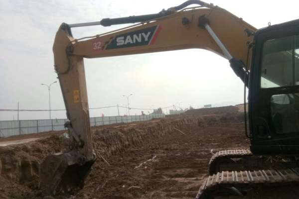 山东出售转让二手2000小时2016年三一重工SY215C挖掘机