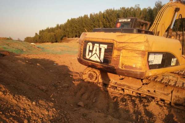 山东出售转让二手11000小时2011年卡特彼勒320D挖掘机