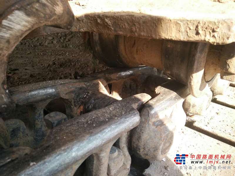 山东出售转让二手13000小时2004年住友SH200挖掘机