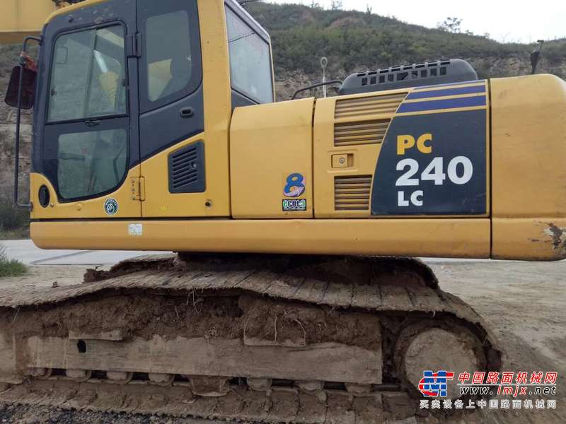 陕西出售转让二手4300小时2012年小松PC220挖掘机