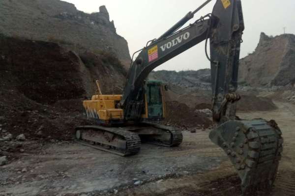 山西出售转让二手8000小时2010年沃尔沃EC210BLC挖掘机