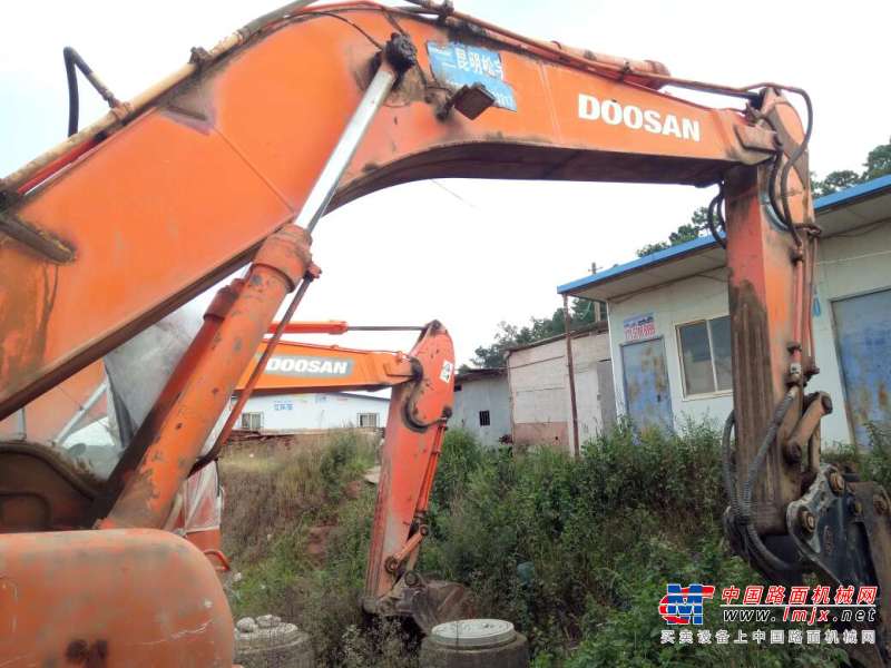 云南出售转让二手7640小时2011年斗山DH220LC挖掘机