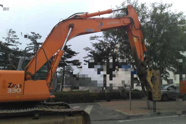 辽宁出售转让二手15000小时2005年日立EX330挖掘机