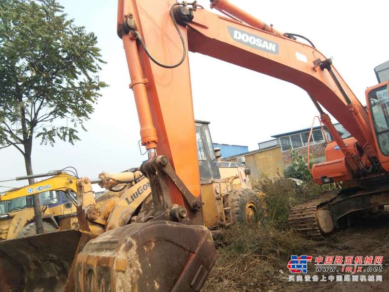 河北出售转让二手8600小时2009年斗山DH220LC挖掘机