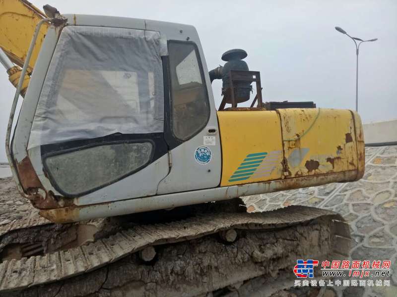 山东出售转让二手12000小时2003年住友SH200A1挖掘机