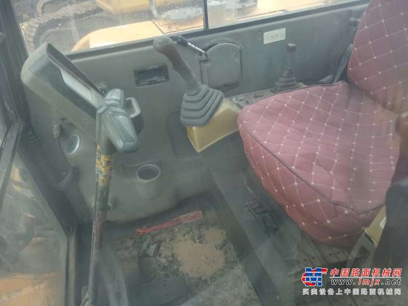 云南出售转让二手5327小时2012年福田雷沃FR65V8挖掘机