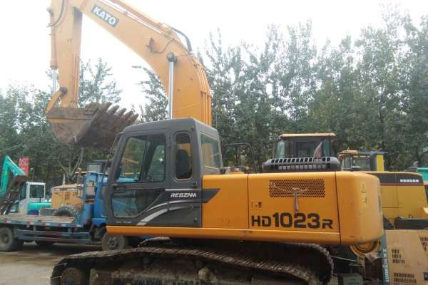 河北出售转让二手5000小时2014年加藤HD1023挖掘机