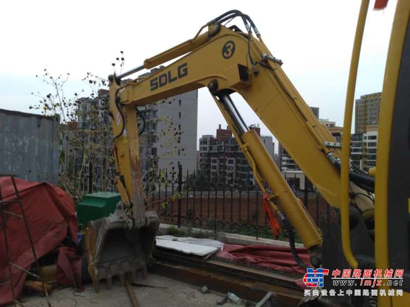 辽宁出售转让二手2900小时2013年临工LG665挖掘机