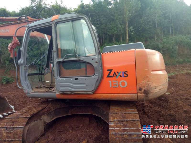 云南出售转让二手5021小时2009年日立ZX120挖掘机