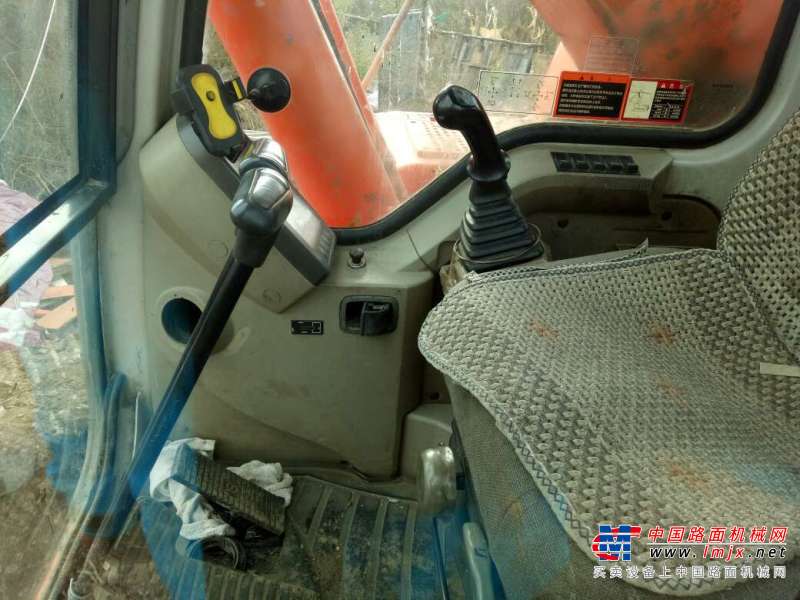 黑龙江出售转让二手7600小时2010年斗山DH300LC挖掘机