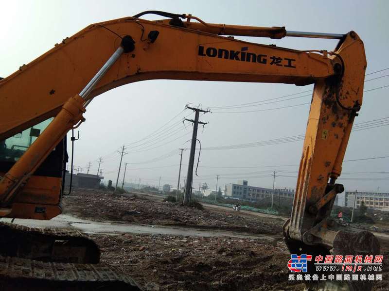 河北出售转让二手8600小时2012年龙工LG6235挖掘机