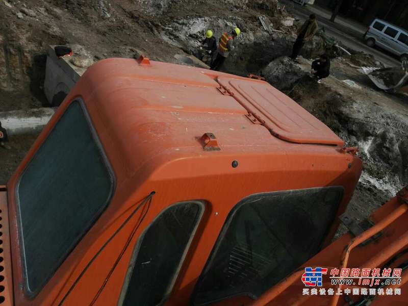 山西出售转让二手12600小时2009年斗山DH220LC挖掘机