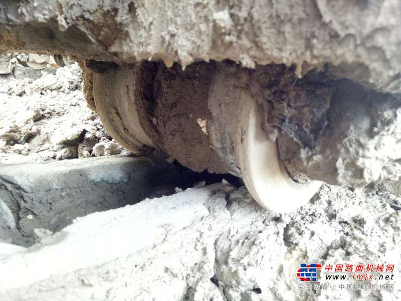 山西出售转让二手5000小时2011年福田雷沃FR260挖掘机