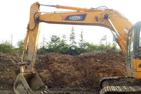 山西出售转让二手5000小时2011年福田雷沃FR260挖掘机