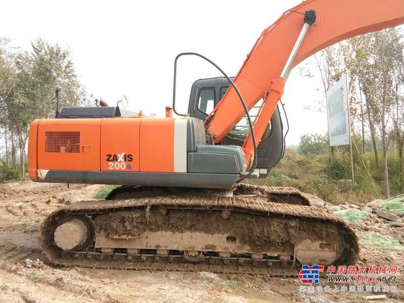 山东出售转让二手4000小时2013年日立ZX200挖掘机