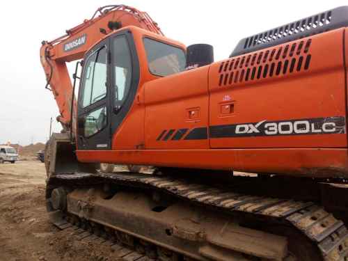 河北出售转让二手10000小时2012年斗山DX300LC挖掘机