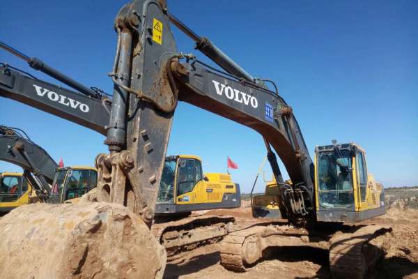 山西出售转让二手8000小时2011年沃尔沃EC360BLC挖掘机