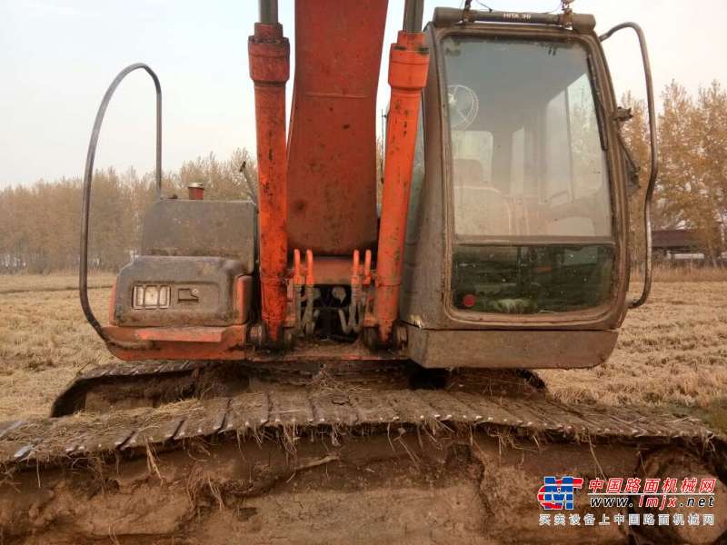 黑龙江出售转让二手8931小时2006年日立ZX210H挖掘机