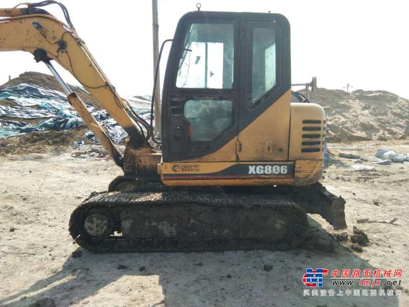 安徽出售转让二手7865小时2013年厦工XG806挖掘机