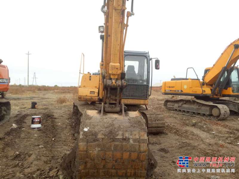 黑龙江出售转让二手7000小时2011年柳工915D挖掘机