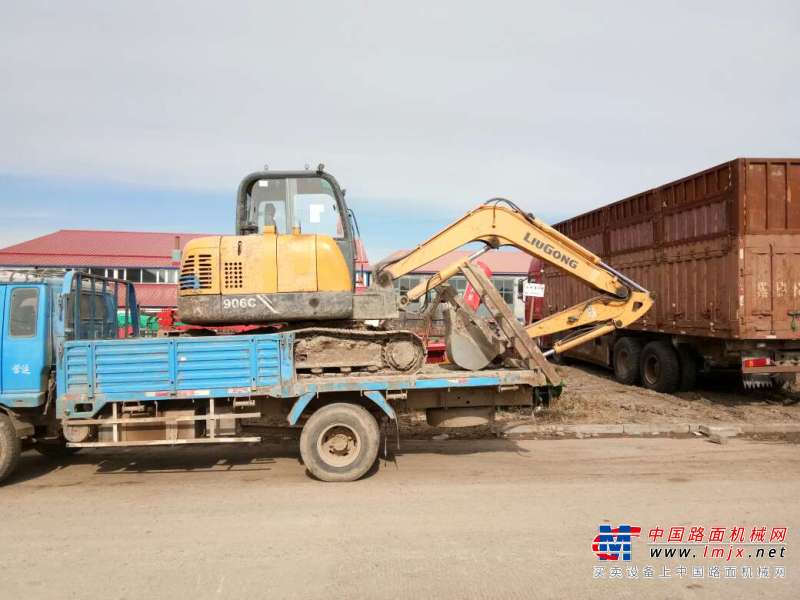 黑龙江出售转让二手10000小时2009年柳工CLG906C挖掘机