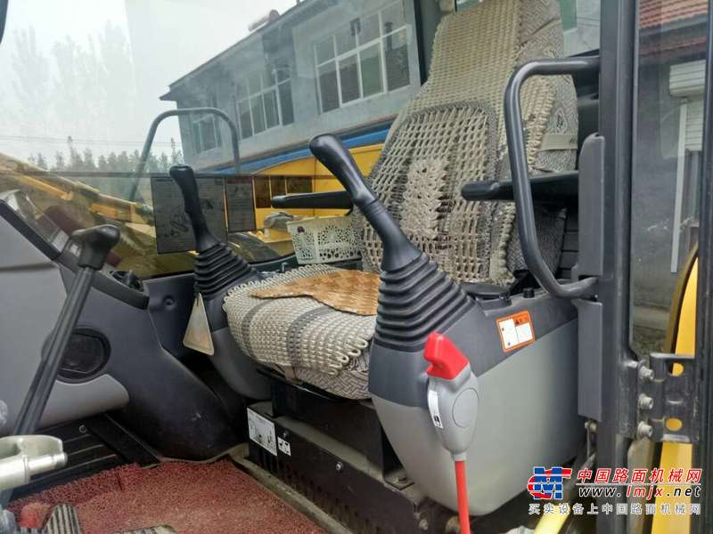 山东出售转让二手2990小时2015年小松PC60挖掘机